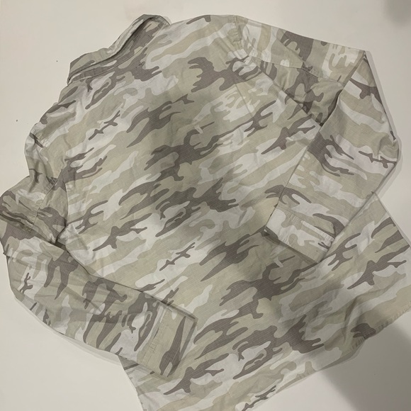 Sanctuary Neutral Camo 2 Pocket Shacket NWT - Picture 5 of 7
